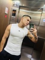 643373154: Chico busca chica en Madrid