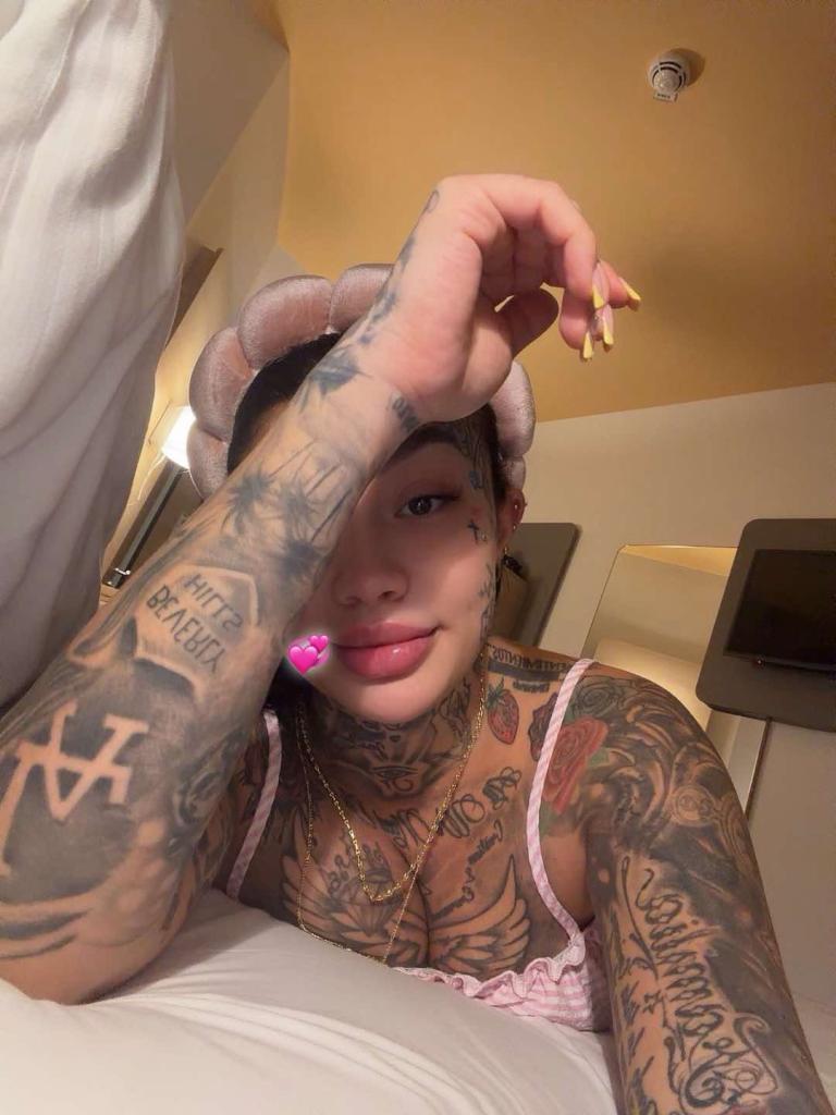 Chica busca chico en Barcelona: Chica busca chico