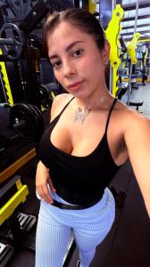 647063993: Chica busca chico en Málaga