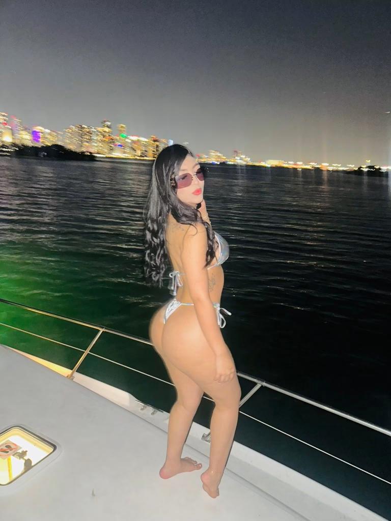 Chica busca chico en Tenerife: Chica busca chico