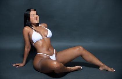Chica busca chico en Tenerife: 