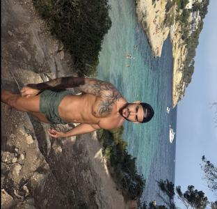 Chico busca chica en Mallorca: 