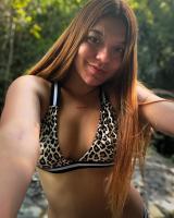 663754578: Chica busca chico en Murcia