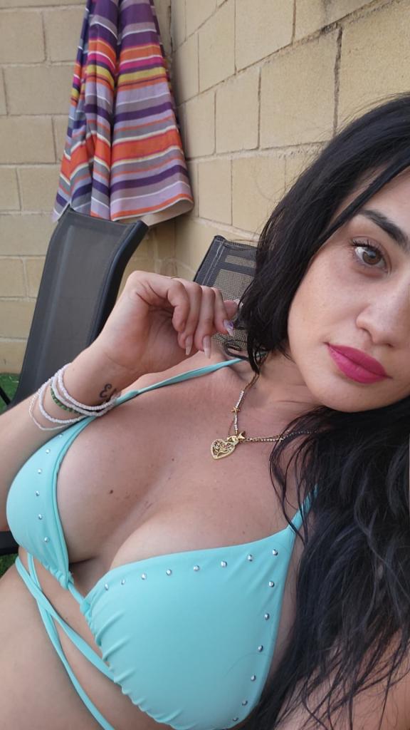 677764594: Chica busca chico en Tarragona