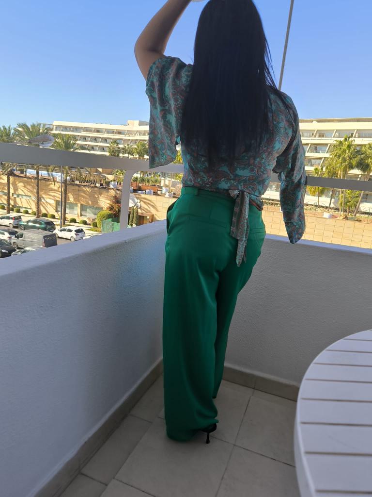 Chica busca chico en Ibiza: 