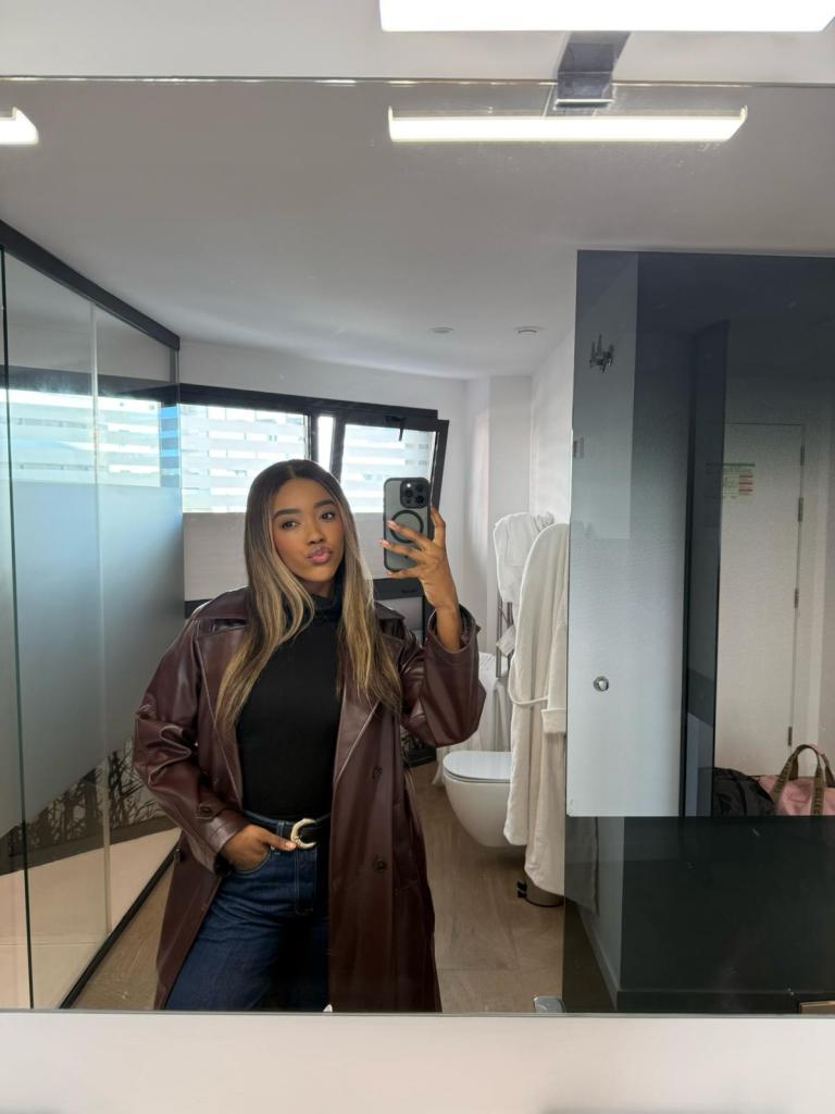 Chica busca chico en Mallorca: 