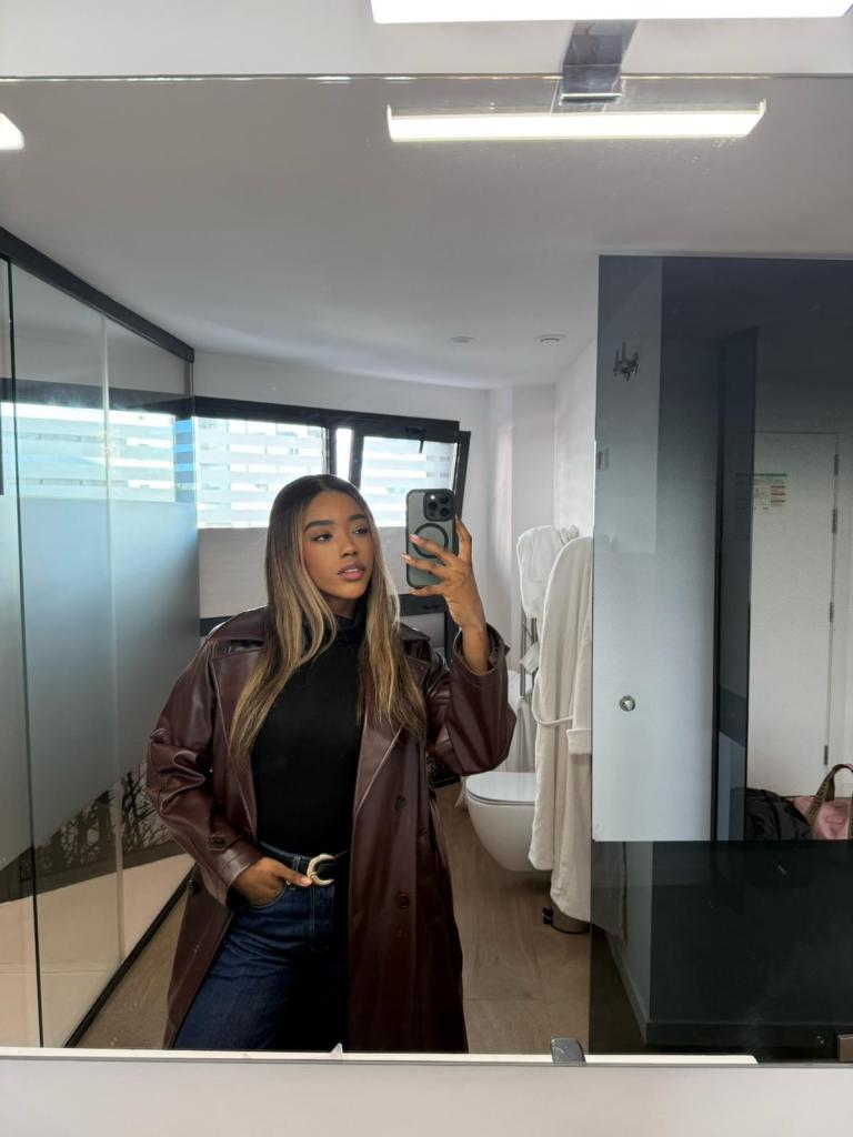 Chica busca chico en Mallorca: 