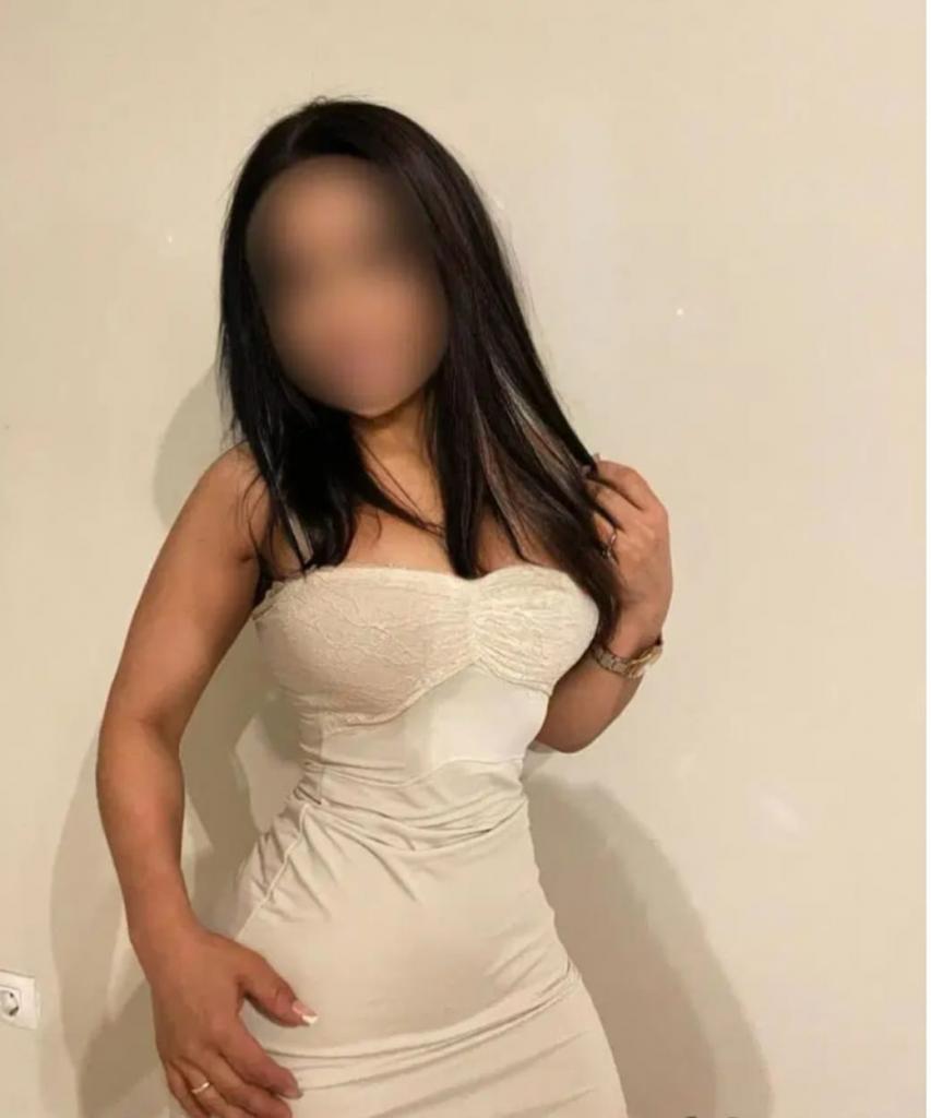604866947: Chica busca chico en Málaga
