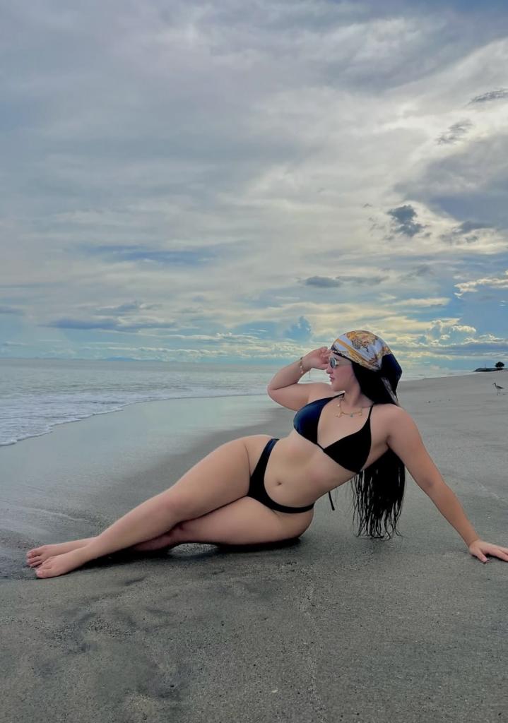 633568349: Chica busca chico en Lugo