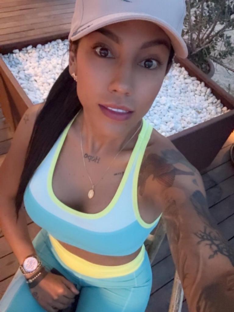 Chica busca chico en Tenerife: 