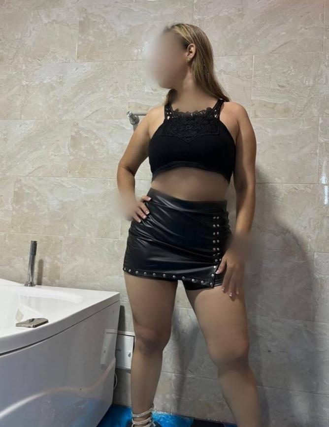 Chica busca chico en Granada: 