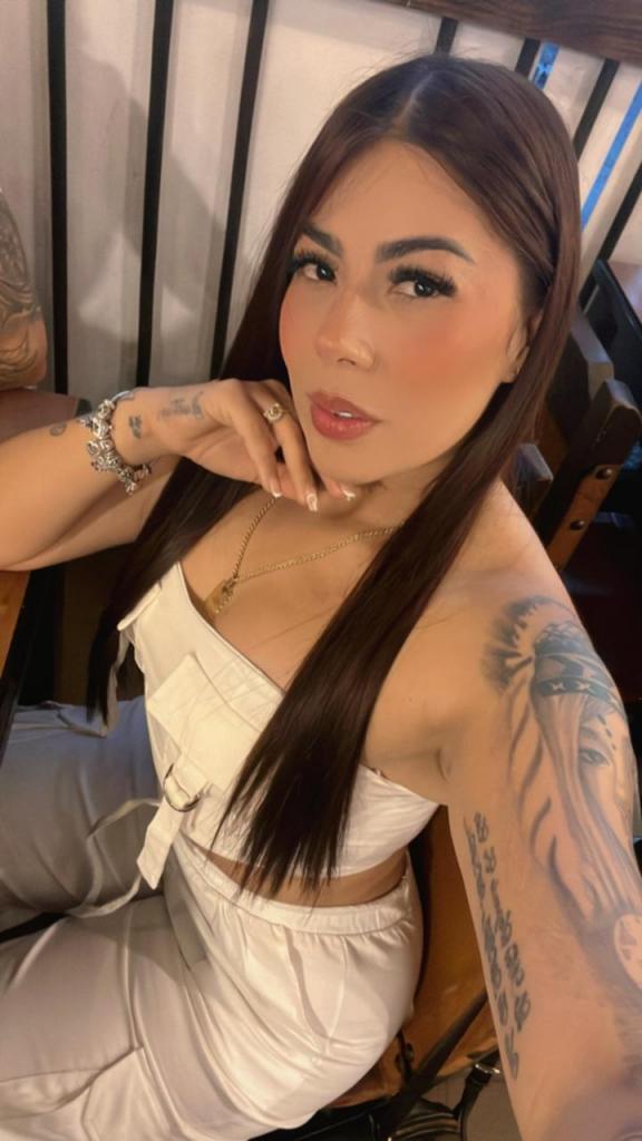 Chica busca chico en Cádiz: 