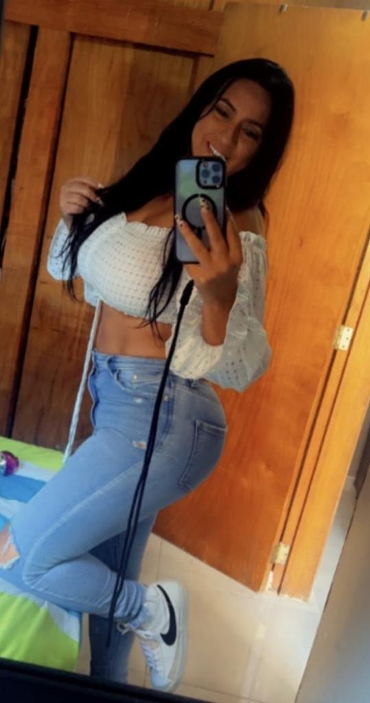 Chica busca chico en Granada: 