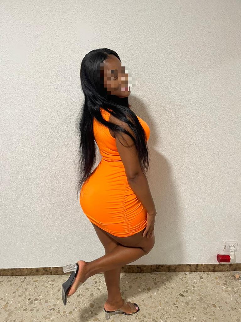 Chica busca chico en Alicante: 