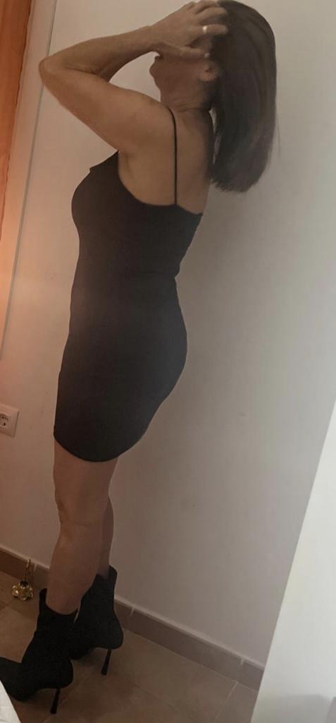 Chica busca chico en Cádiz: 