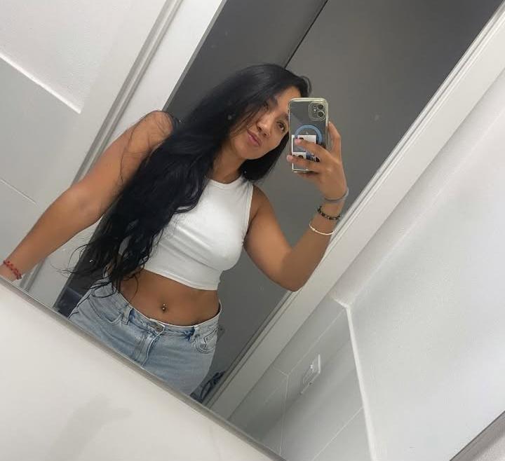 674006265: Chica busca chico en Ibiza