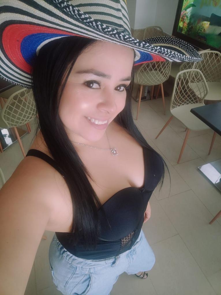 Chica busca chico en Cádiz: 