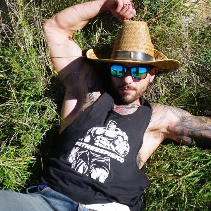 Chico busca chica en Tarragona: 