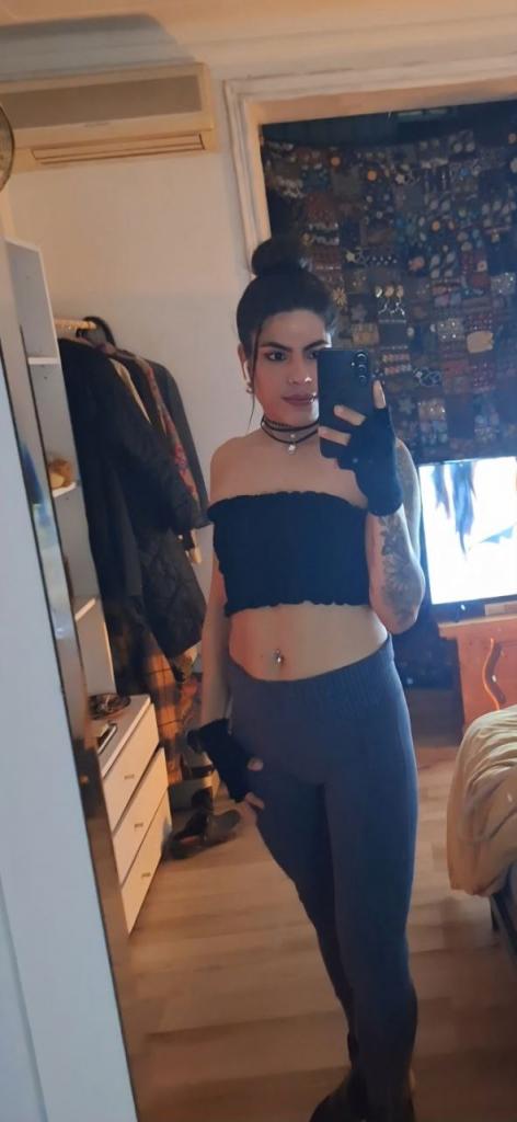 607925889: Transexual en Valencia