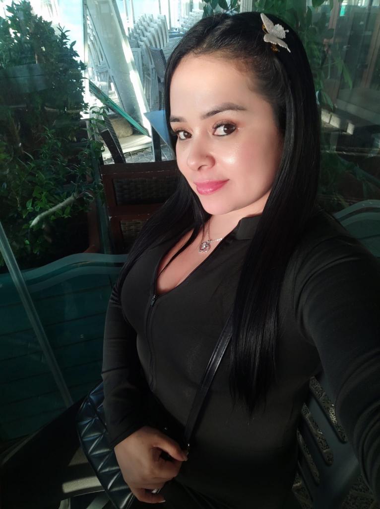 Chica busca chico en Cádiz: 