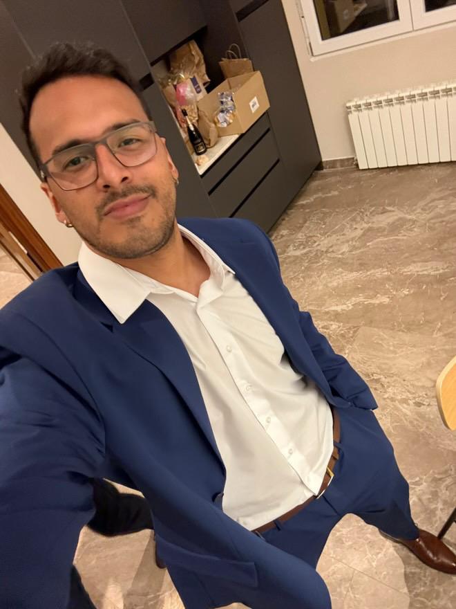 674067103: Chico busca chica en Madrid