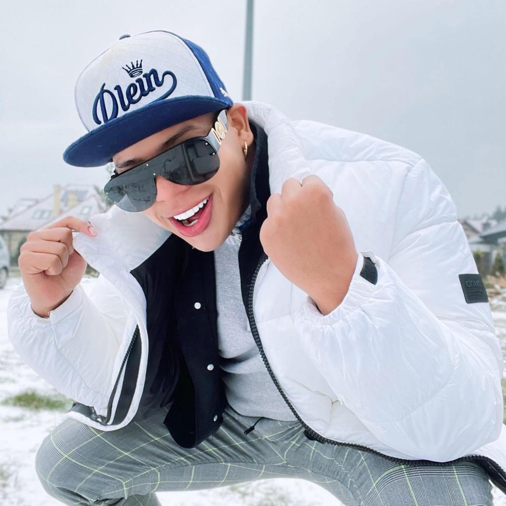 Chico busca chica en Huelva: 