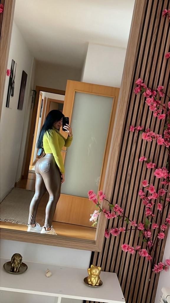 Chica busca chico en Barcelona: 