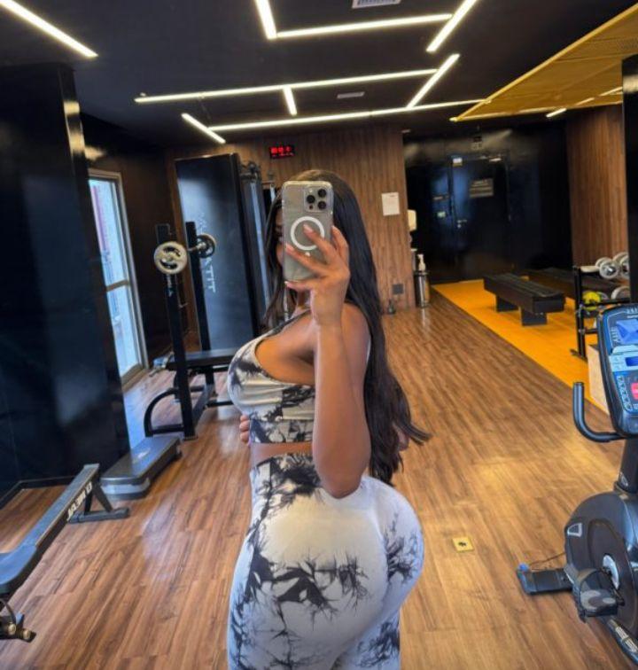 Chica busca chico en Granada: 