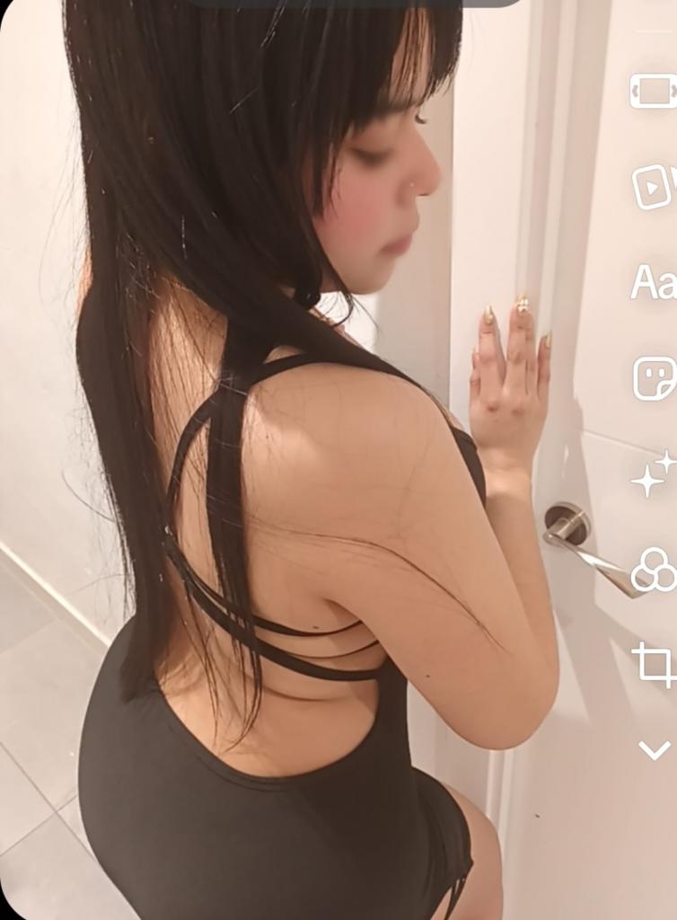 Chica busca chico en Granada: Chica busca chico