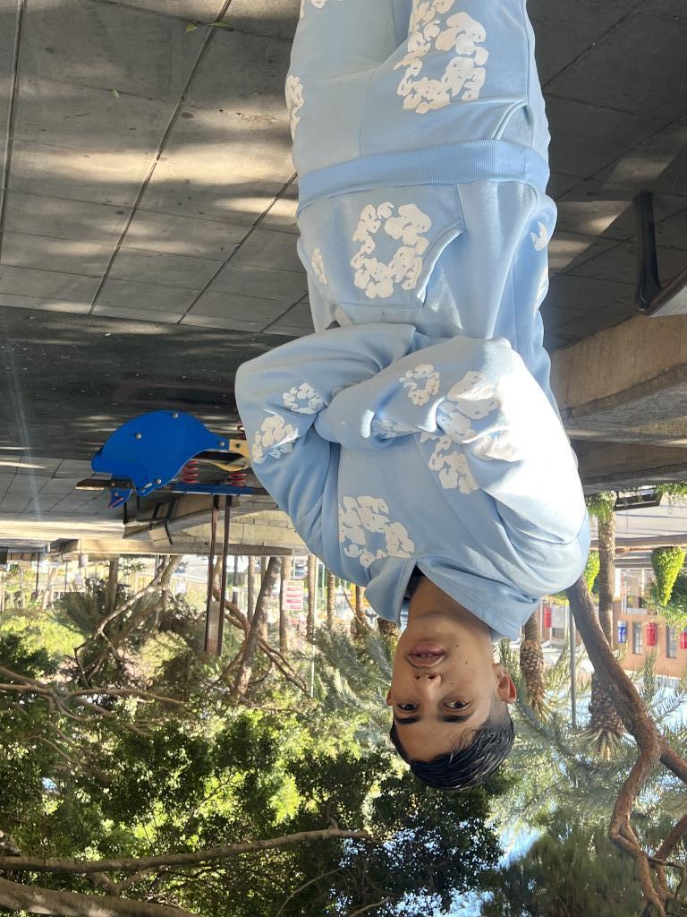 Chico busca chica en Almería: 