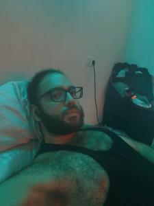 663993864: Chico busca chica en Barcelona