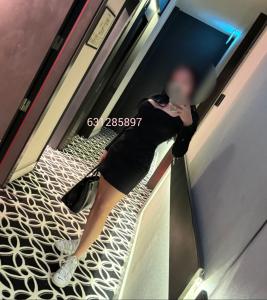 631285897: Chica busca chico en Barcelona