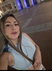 695323488: Chica busca chico en Cáceres