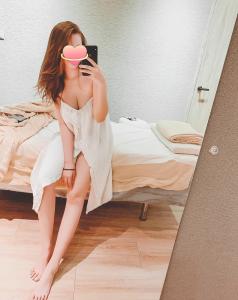 655986908: Chica busca chico en Barcelona