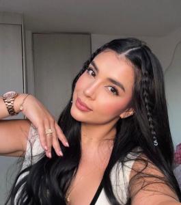 658481373: Chica busca chico en Orense