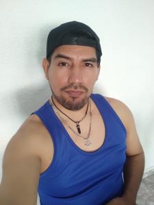 653435519: Chico busca chica en Madrid