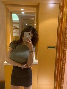 692377668: Chica busca chico en Madrid