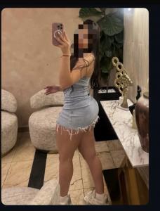 632988090: Chica busca chico en Granada