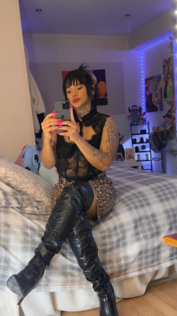 Chica busca chico en Orense: 