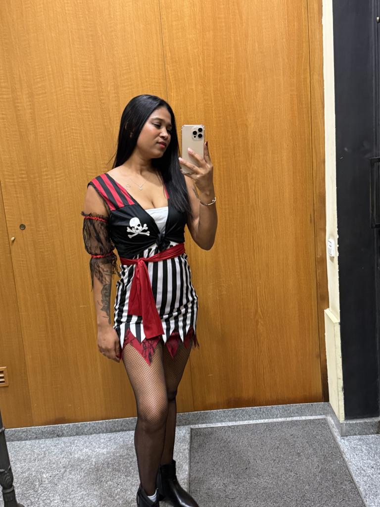 612299900: Chica busca chico en La Coruña