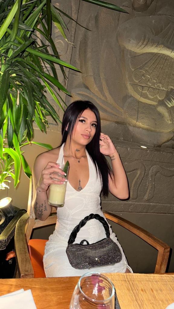 Chica busca chico en Barcelona: 