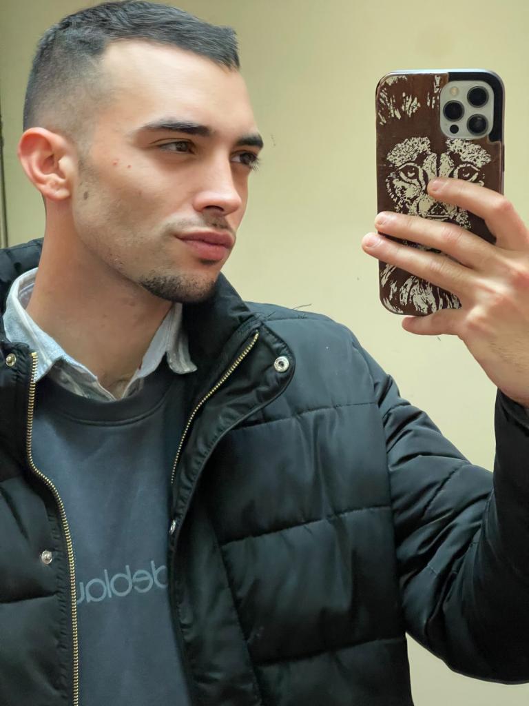 612248186: Chico busca chica en Zaragoza