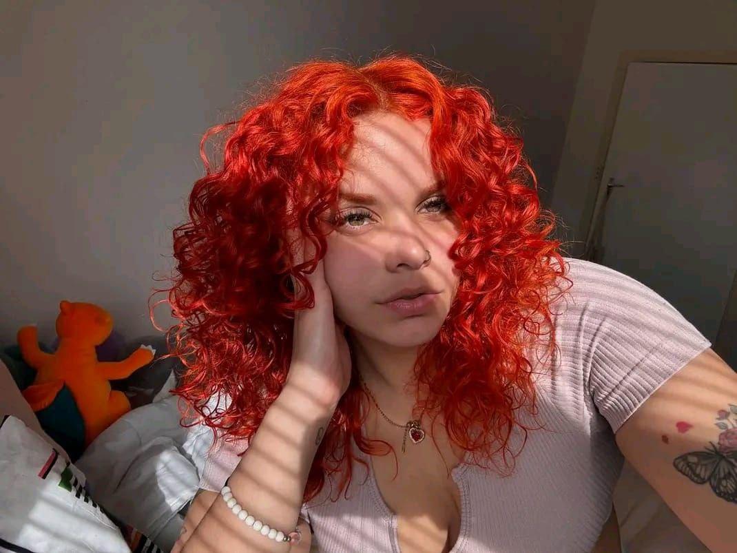 Chica busca chico en Sevilla: 