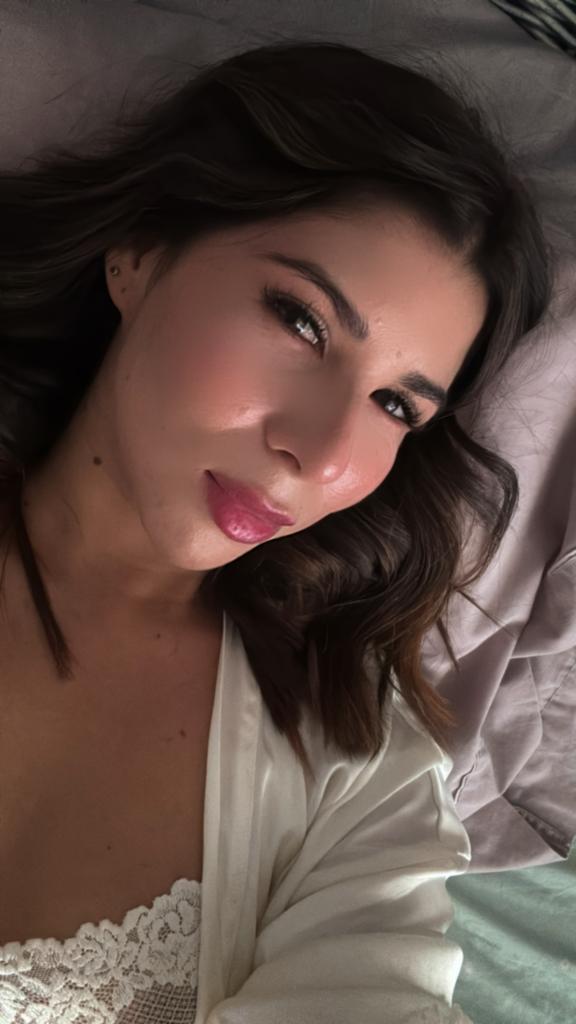 Chica busca chico en Ibiza: 