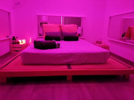 Chica busca chico en Madrid: 