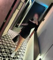 631285897: Chica busca chico en Barcelona