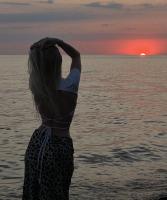 647643327: Chica busca chico en Málaga