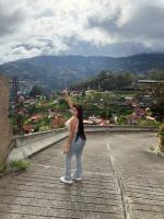 697492857: Chica busca chico en Valencia