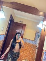 614053343: Chica busca chico en Sevilla