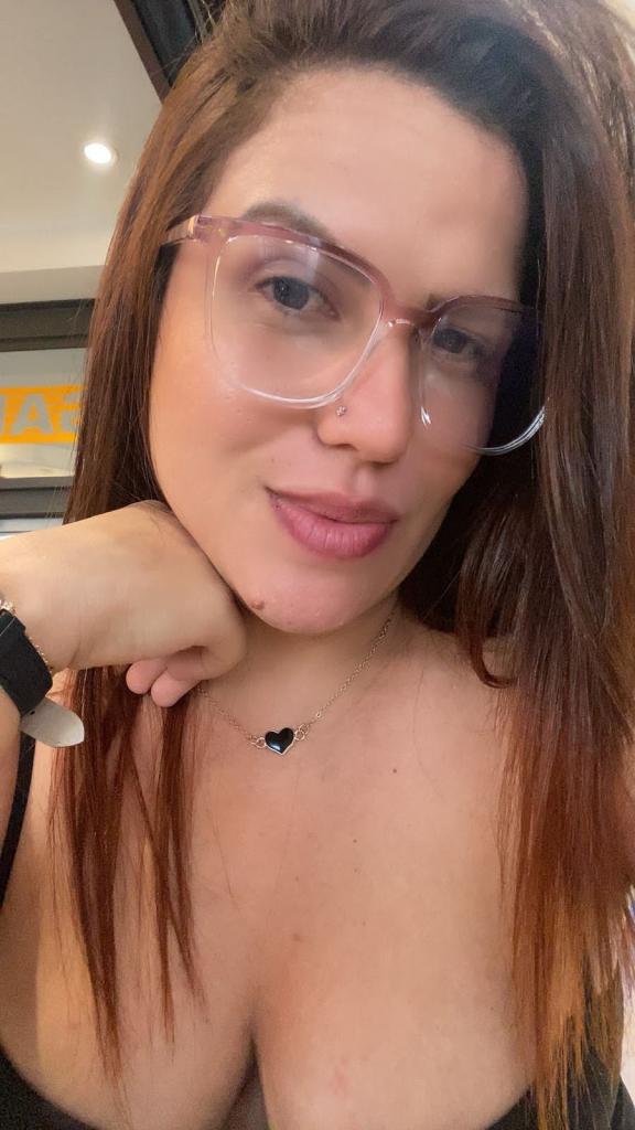 624153910: Chica busca chico en Barcelona